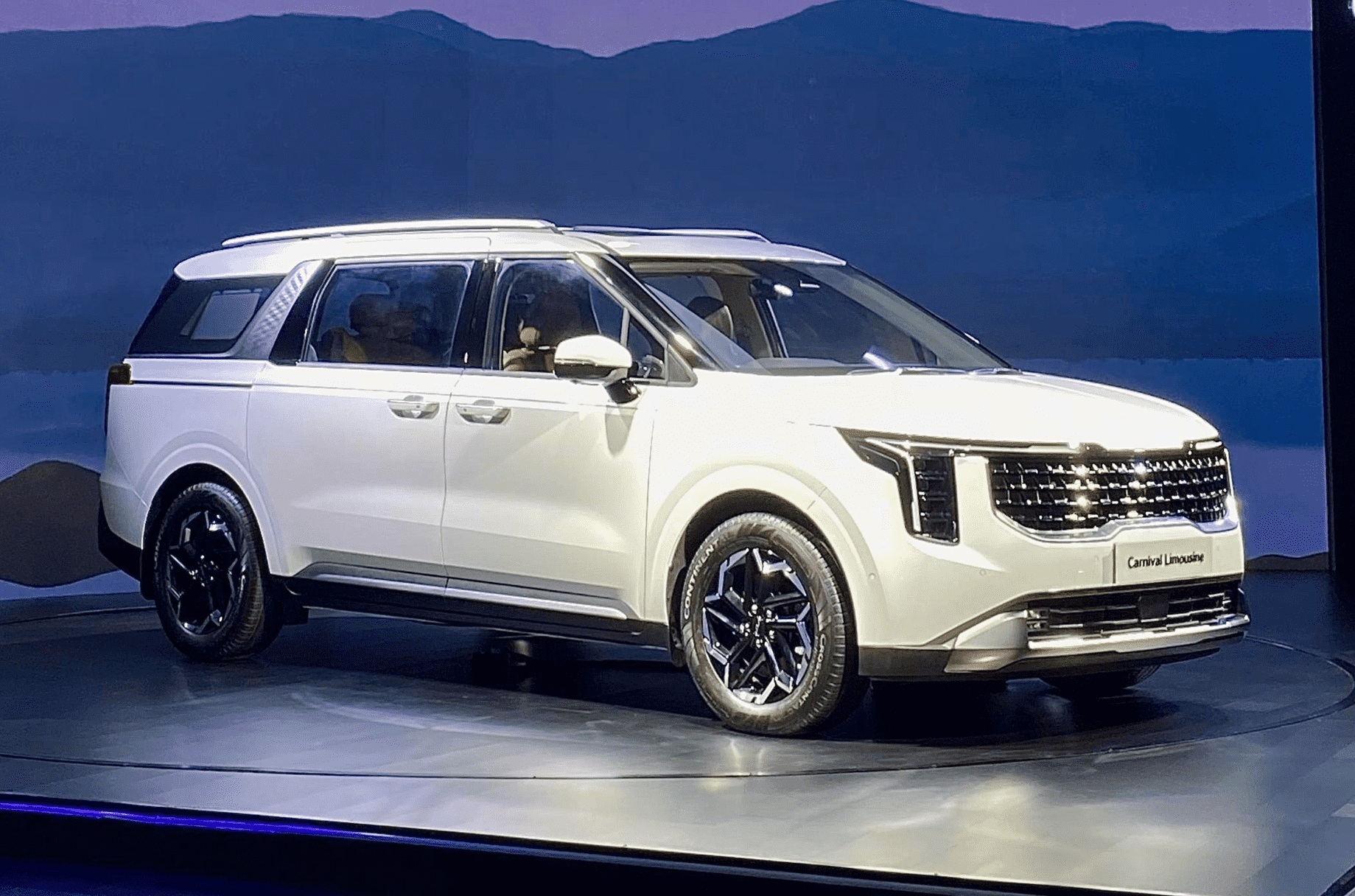 Premium MUV (7 SEATER)